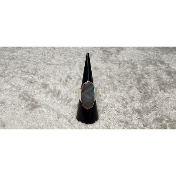 Kendra Scott Jewelry - Kendra Scott Kit Black Mother of Pearl Rhodium Plated Cocktail Ring Size 7
